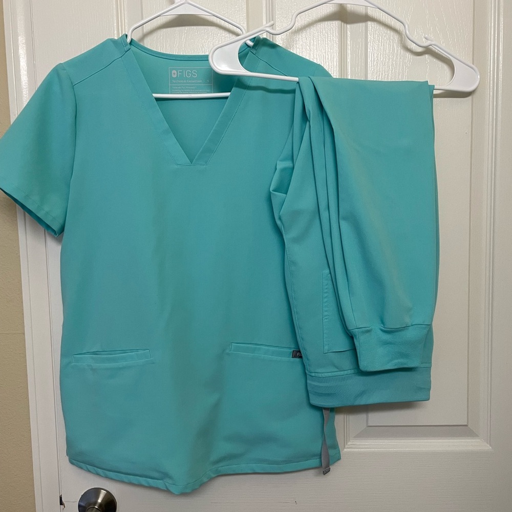 Figs Scrubs Set